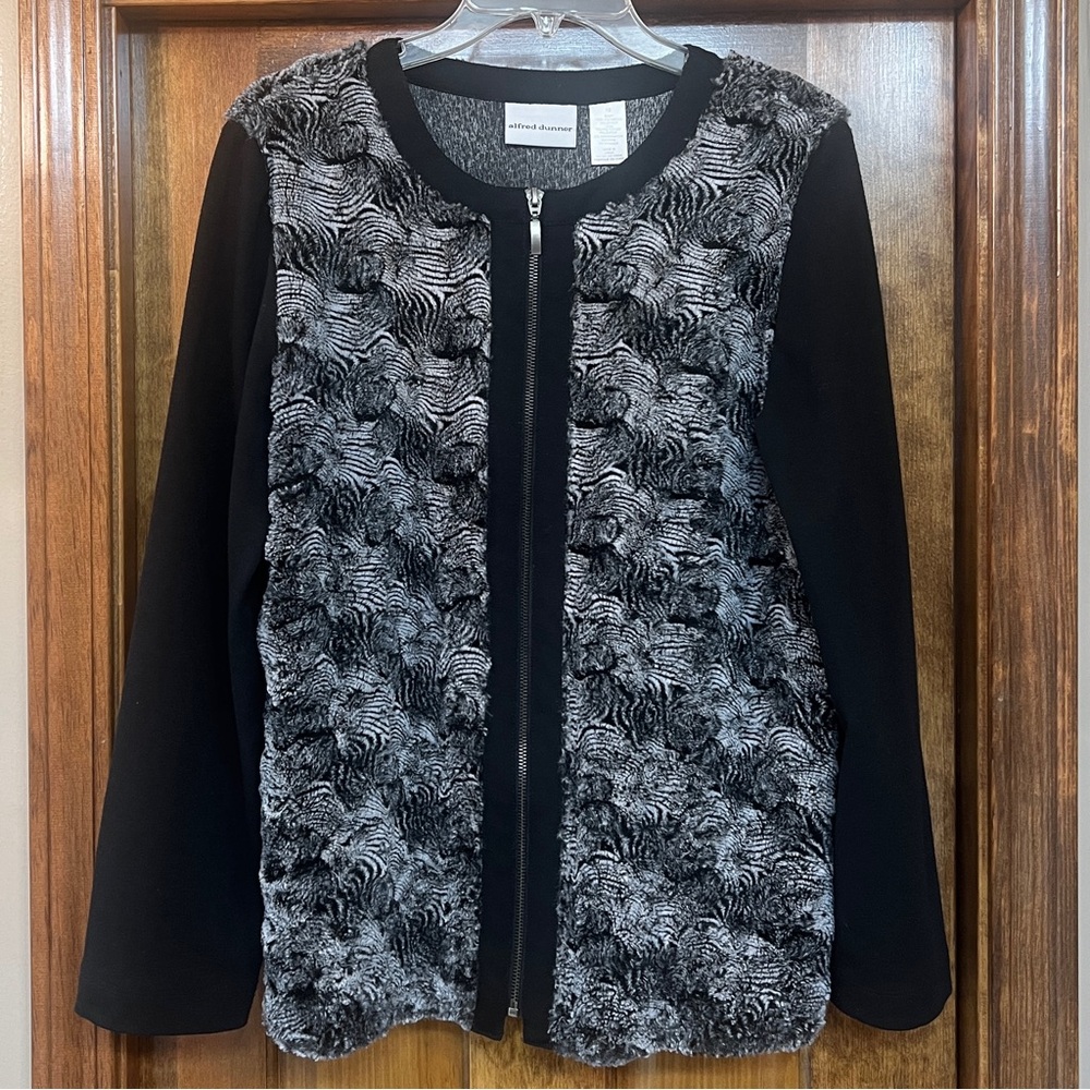 Alfred Dunner Faux Chinchilla Fur Full‎ Zip
Cardigan Sweater Jacket Sz 10 EUC